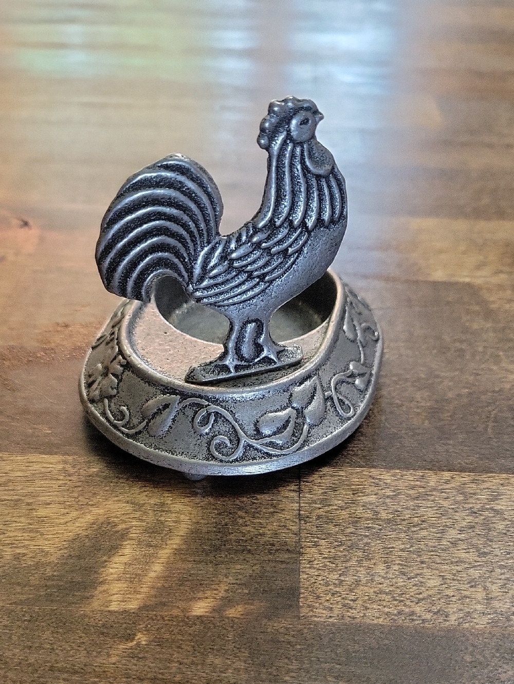 Decorative Rooster Metal Tea Light Holder - Silver Finish Lightweight